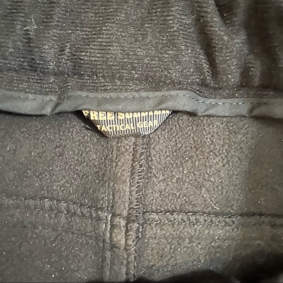 Free Soldier Women’s Black Outdoor Softshell Hiking Pants 36 x 32 NWT - Picture 10 of 14